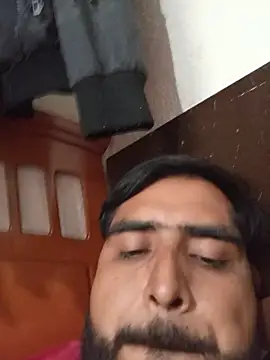 zoneck585 Show in webcam