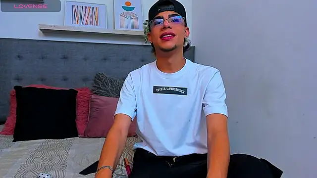 philip_miller3 webcam show
