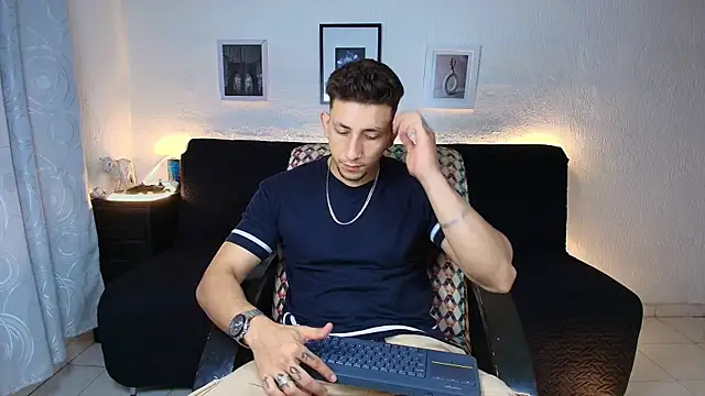 Show de SR_EMILIOCUM na webcam