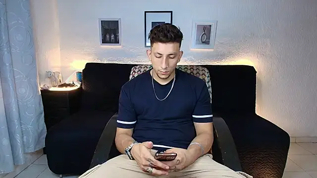 SR_EMILIOCUM webcam show