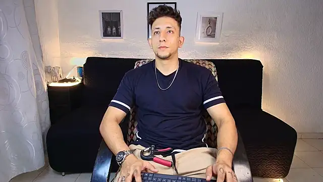 Show de SR_EMILIOCUM na webcam