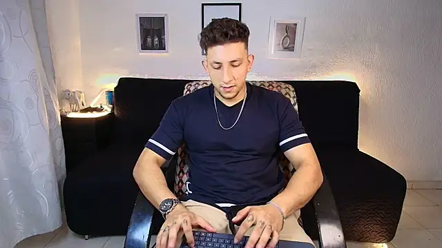 SR_EMILIOCUM – webcam-show
