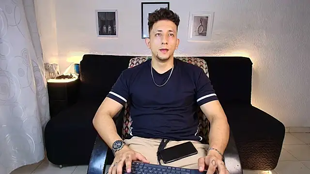 SR_EMILIOCUM Webcam show