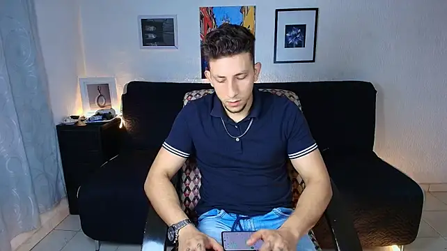 SR_EMILIOCUM Webcam Show