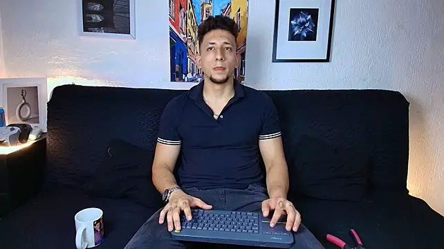 SR_EMILIOCUM 在線直播表演