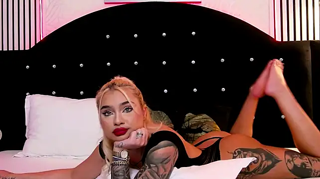 TaniaBliss Chat XXX live
