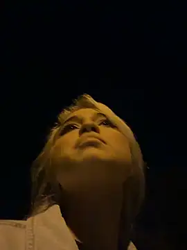 TaniaBliss Chat XXX live