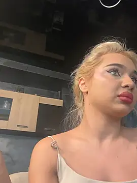 TaniaBliss Chat XXX live