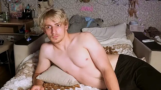 BloodyBlondiee Webcamshow