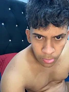 Tonyvelvet's Webcam Show