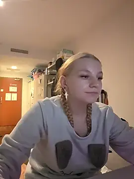 LiyaKaspern Webbikameraesitys