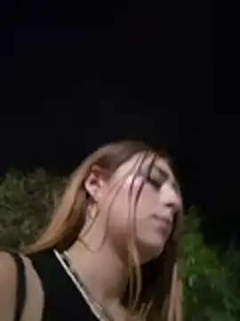 Živý XXX chat MiahX_X