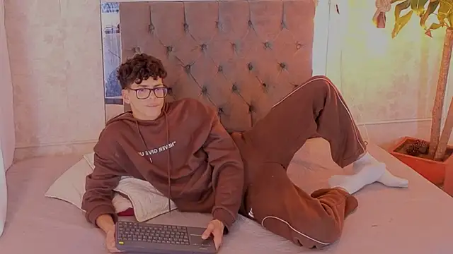 Webkamerová show mateo_vegas_