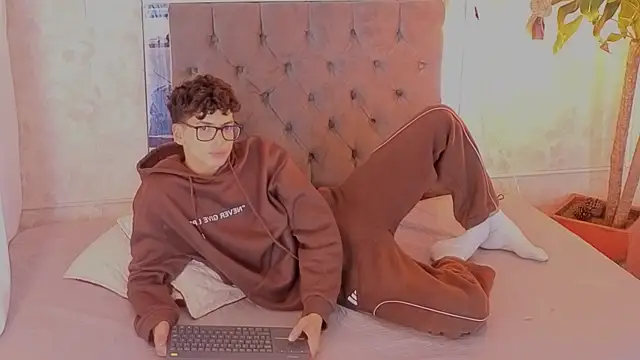 Вебкам-шоу mateo_vegas_