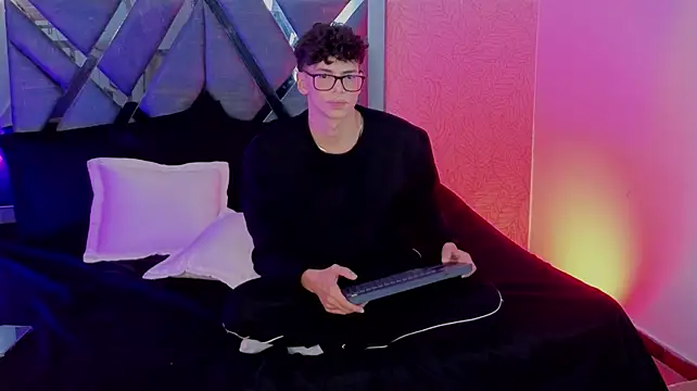 mateo_vegas_ Show in webcam