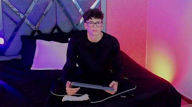 mateo_vegas_'s Webcam Show
