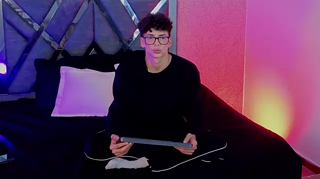 mateo_vegas_ Show in webcam