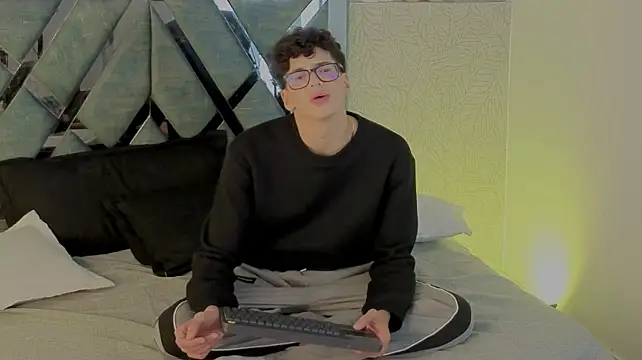mateo_vegas_ Шоу с уебкамера
