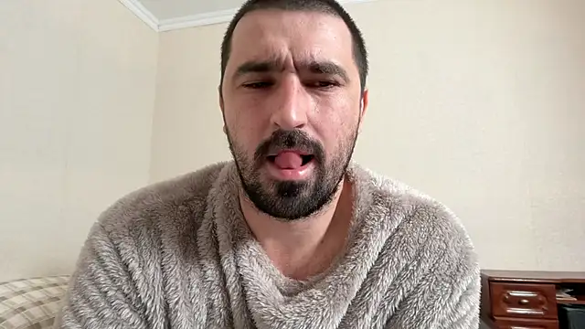 Webkamerová show Hard__to__resist