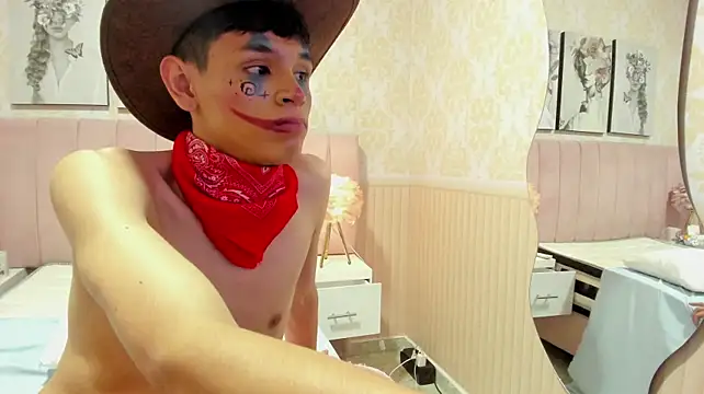 Tiger_skinny Show in webcam