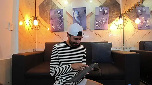 Andres_Blessのウェブカメラショー