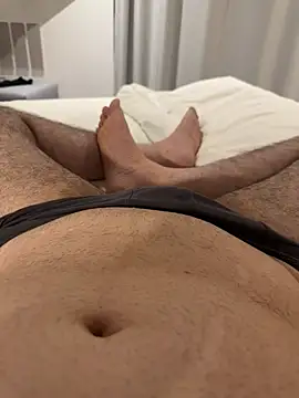 Show modela miansinghouur na web-kameri