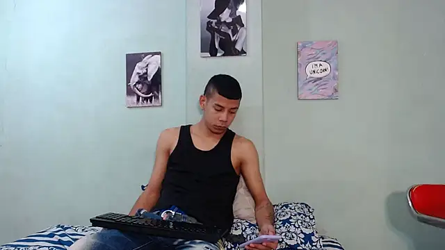 Pertunjukan Kamera Web charlie_adams1
