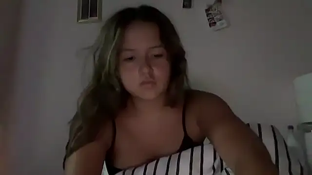 anneesquirts Webcam Show