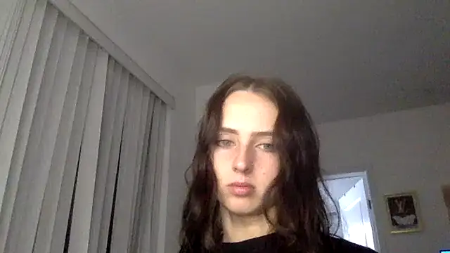 TheSkyeRae Show in webcam