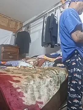 DickNasty6908: διαδικτυακό σόου στην κάμερα