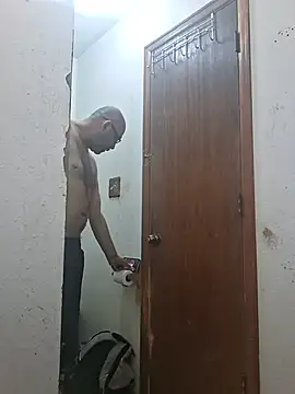 Pokazy przed kamerką – DickNasty6908