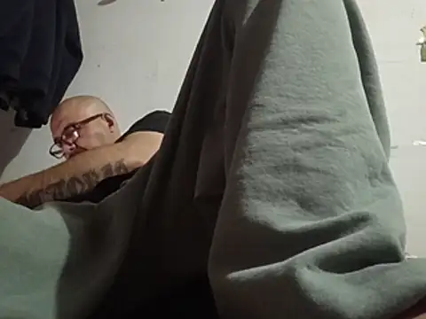 DickNasty6908 Show in webcam