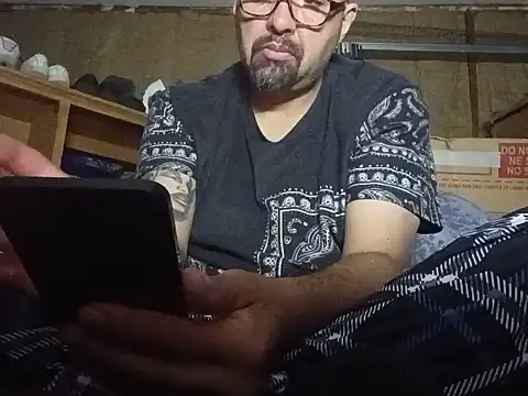 DickNasty6908 Show in webcam