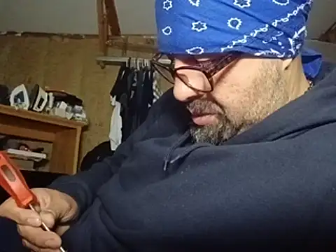 Show modela DickNasty6908 na web-kameri