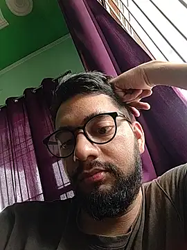 הופעת וובקאם של Handsome_guy_