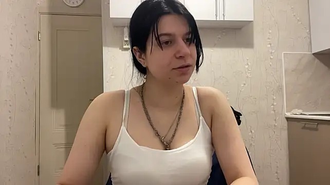 ChrystalWhittet Show in webcam