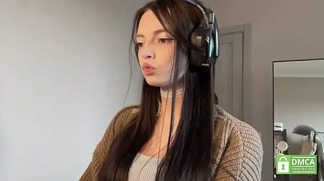 XXX chat uživo modela ReikoBartone