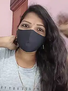 Kayalvizhi143 Show in webcam