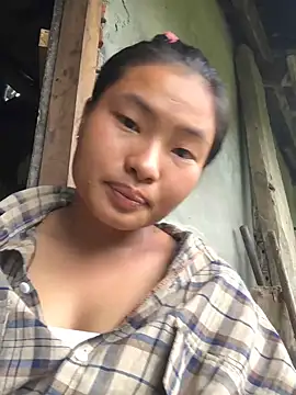 trang-vy Adlı Modelin Web Kamerası Şovu