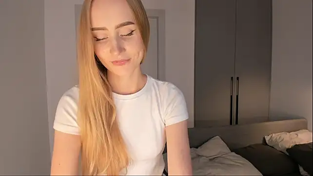 Webkamerová show KimikoFolwell