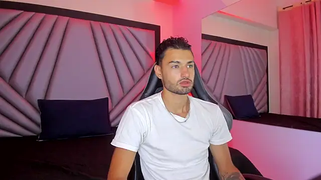 King_sexxx69's Webcam Show