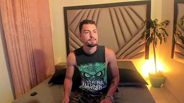Pokazy przed kamerką – King_sexxx69