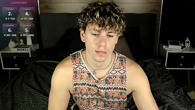 ConnorBlake Show in webcam