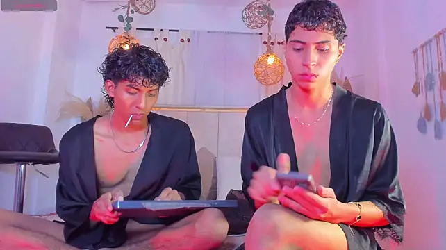 Osuke_noir's Webcam Show