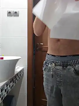 Show modela Kazimkazim18cm na web-kameri