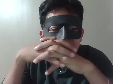 EdrianGarzi's Webcam Show