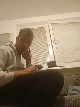Show modela hotcock666666 na web-kameri