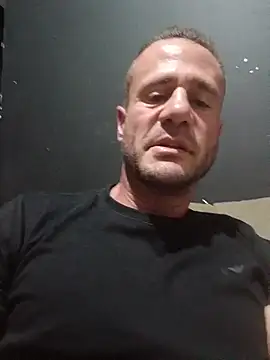 הופעת וובקאם של HotDaddy41