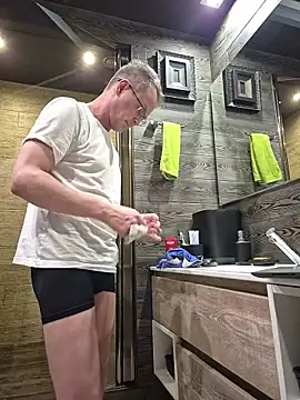 MaximPup's Webcam Show