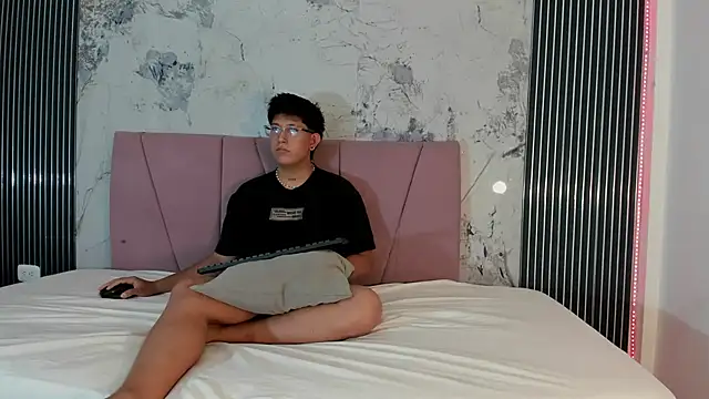 Midnight_Duo_1 网络视讯表演